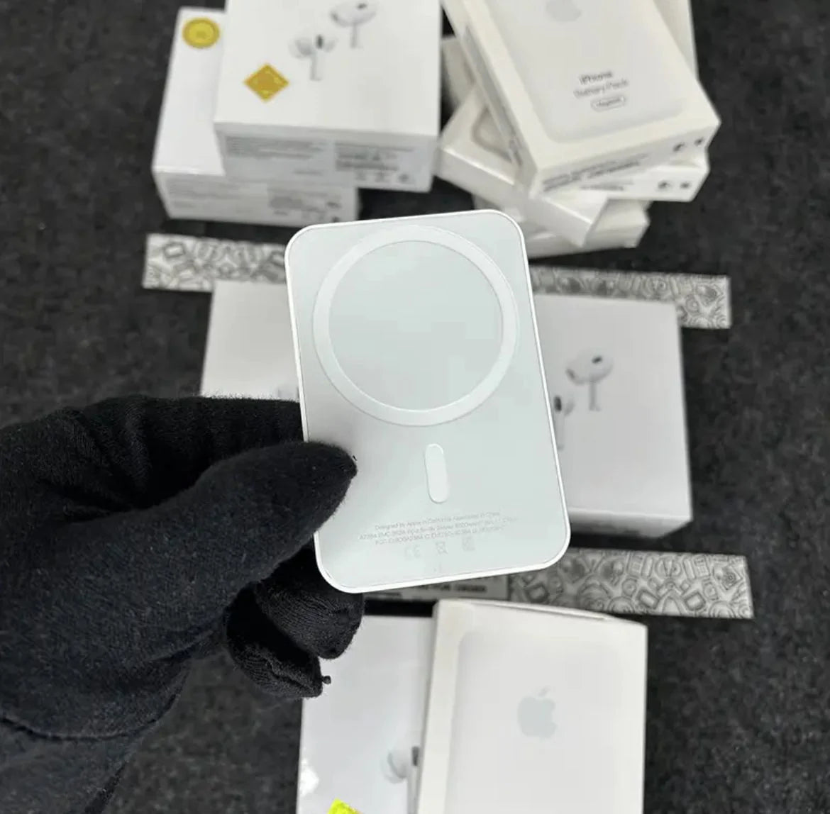 AirPod Pro + Megsafe Power Bank Combo